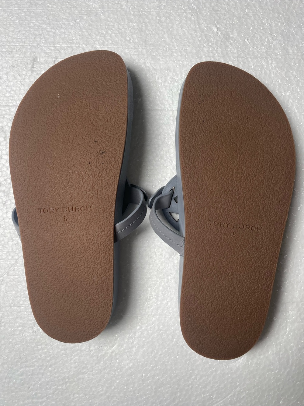 Tory Burch Logo Thong Sandals in Slate Gray - Picture 4 of 7